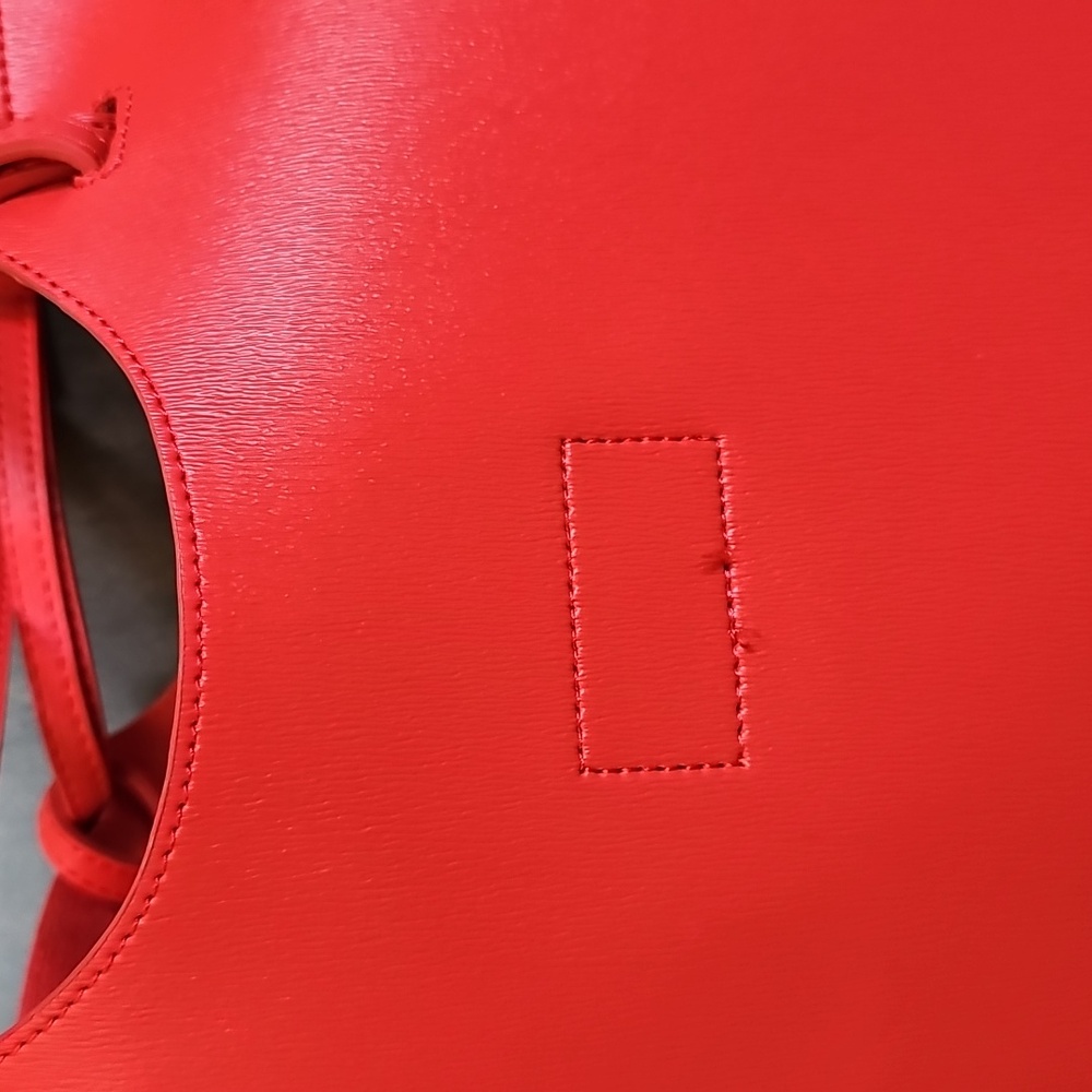 Neiman Marcus‎ Faux Leather Large Tote Bag - Picture 8 of 15